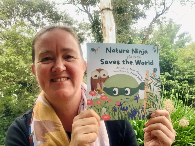 Tania Moloney w Nature Ninja Saves the Natural World Book