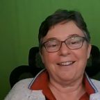 Julie Hollitt on Poetry, Perception, and the Fluid Worlds Between Humans and Nature