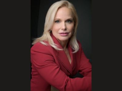Aurora Winter on Turning Experience into Practical Marketing Lessons